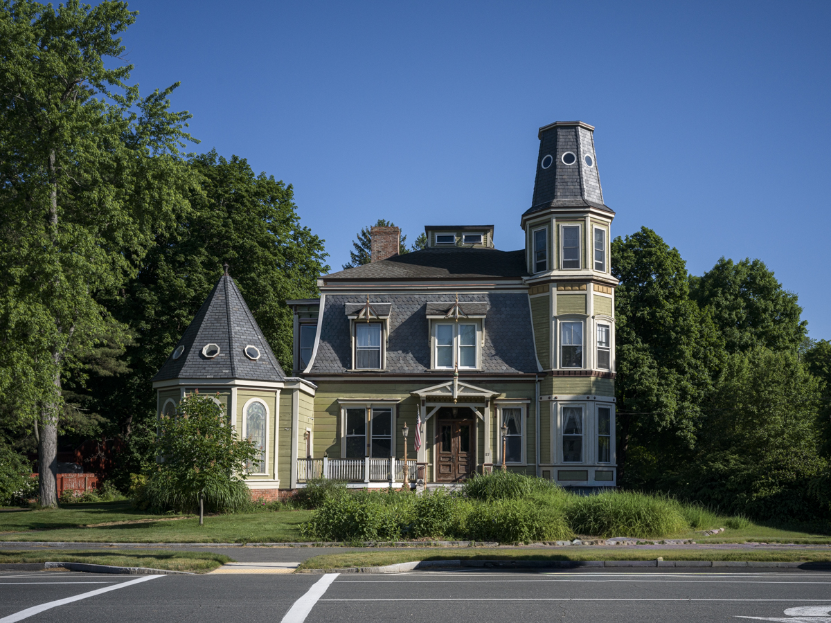 Fales Mansion in West Brookefield, MA